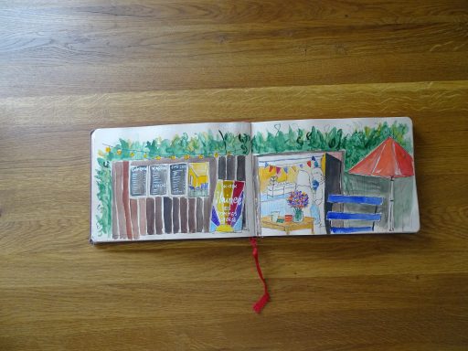 Aquarellzeichnung des Hainer Kiosk im Hainpark / Bamber; Frontansicht auf den Eingangbereich; bunte Wimpel; Preistafeln, rote Sonnenschirme